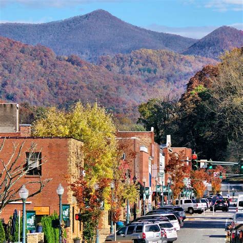 Its a beautiful town nestled near the Smoky Mountains and serves as an optimal entrance for Great Smoky National Park. . Mountain towns near me
